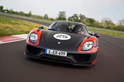 Porsche 918 Spyder photo gallery